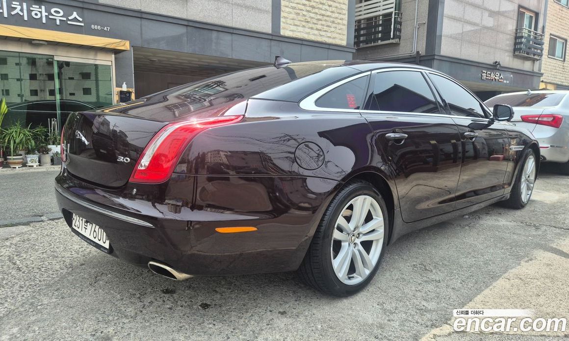 Jaguar XJ Restyling фото 2