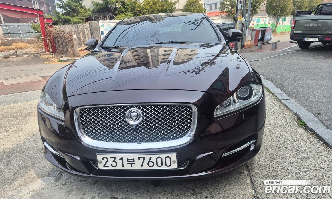Jaguar XJ Restyling фото 3