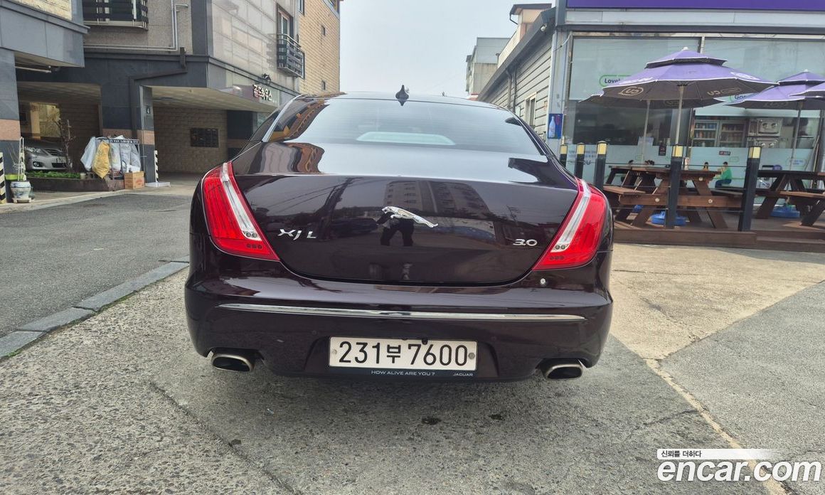 Jaguar XJ Restyling фото 4