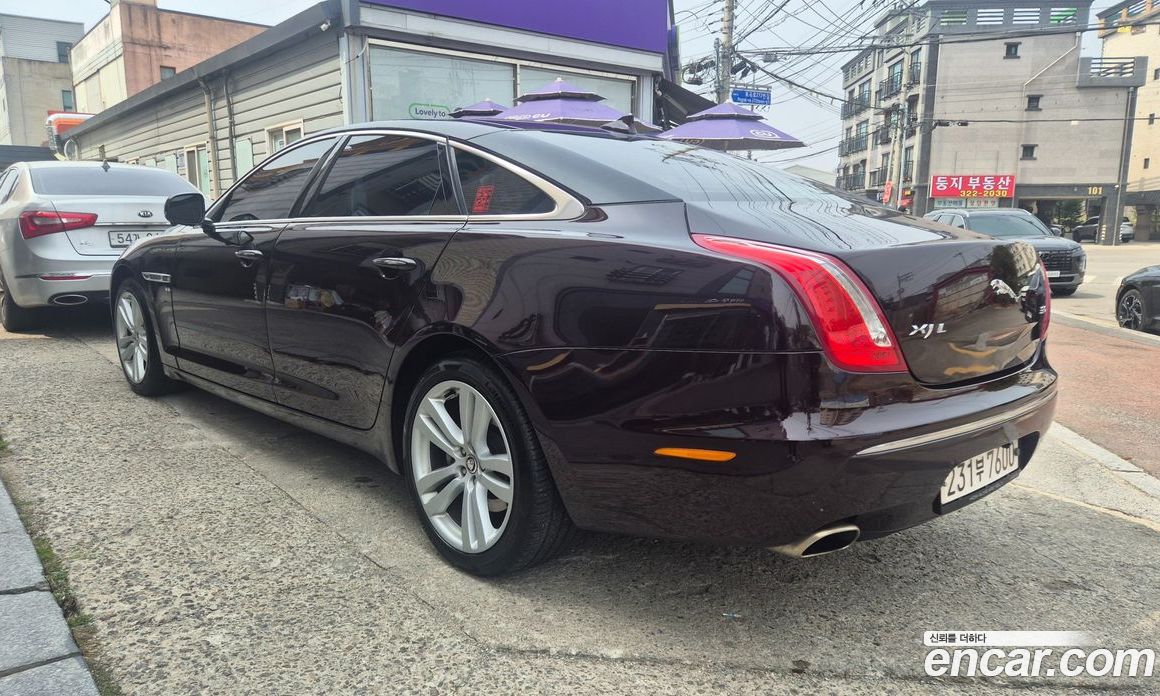 Jaguar XJ Restyling фото 12