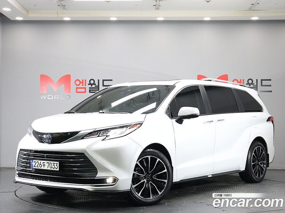 Toyota Sienna 4th Gen