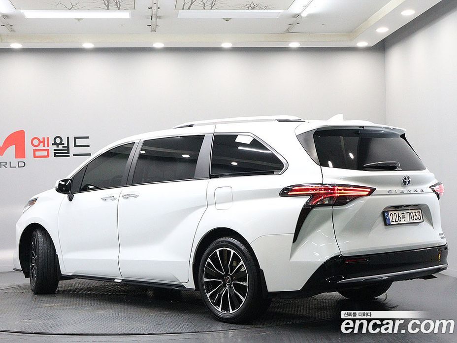 Toyota Sienna 4th Gen фото 3