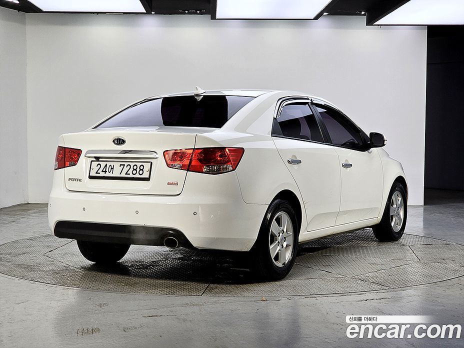 Kia Forte фото 4