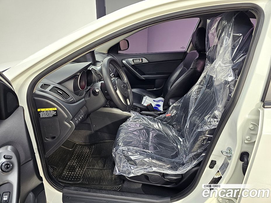 Kia Forte фото 8