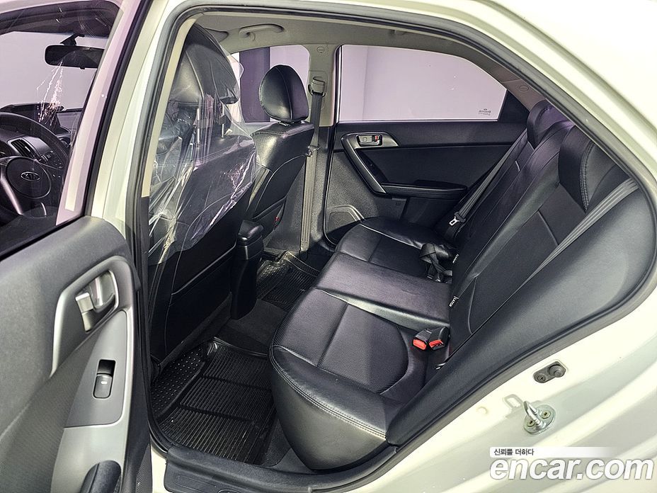 Kia Forte фото 9