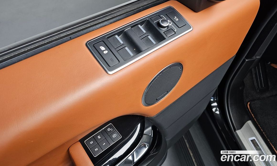 Land Rover Range Rover 4th Gen фото 28