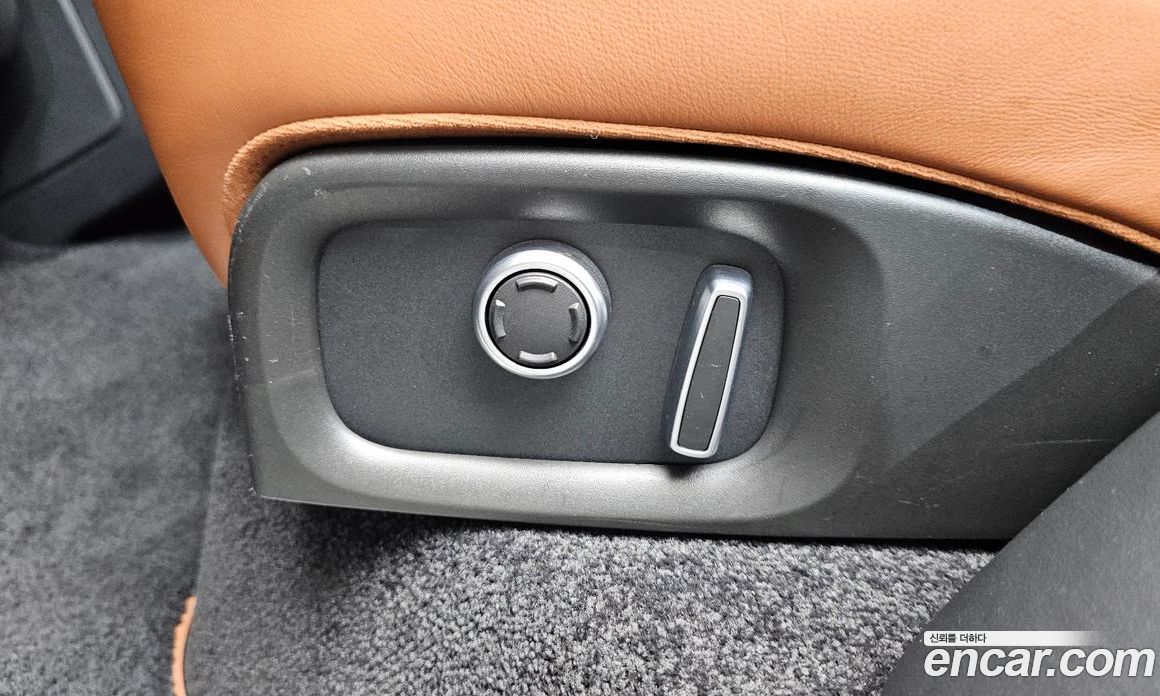 Land Rover Range Rover 4th Gen фото 37