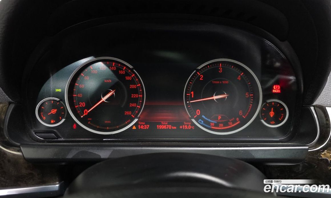 BMW 6-Series (F12) фото 8