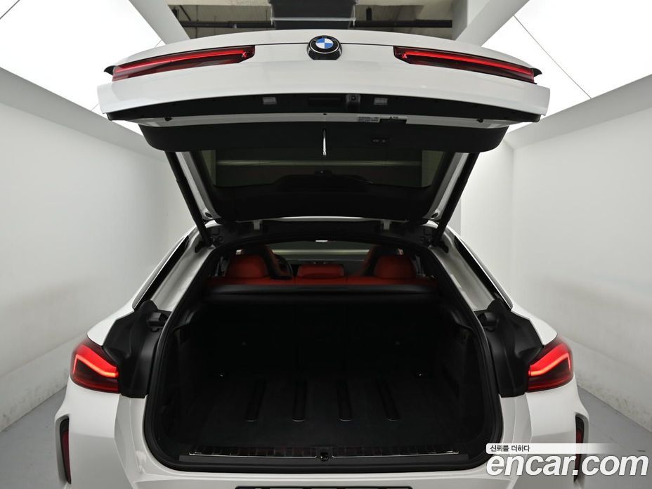 BMW X6M (G06) фото 19