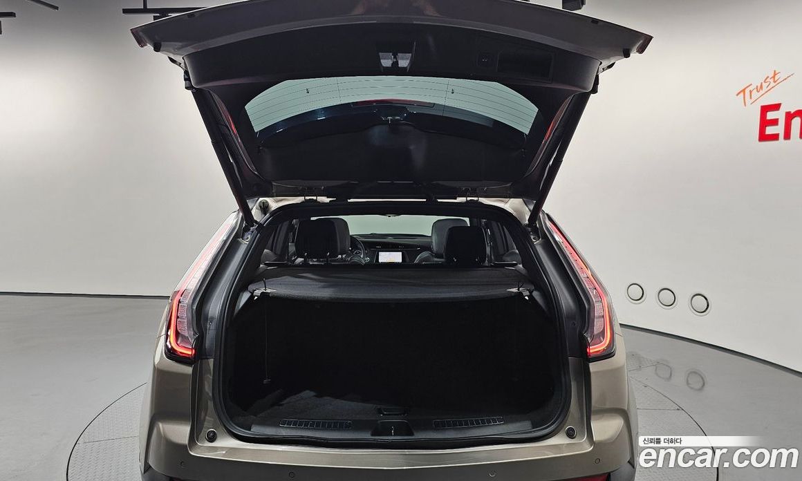 Cadillac XT4 фото 20