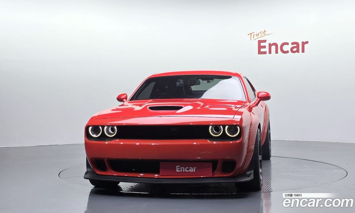 Dodge Challenger фото 3