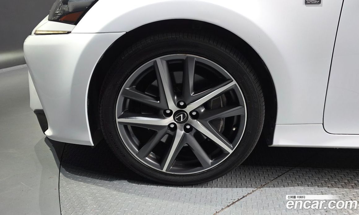 Lexus New GS450h фото 5