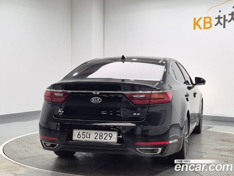 Kia K7 2nd Gen фото 3