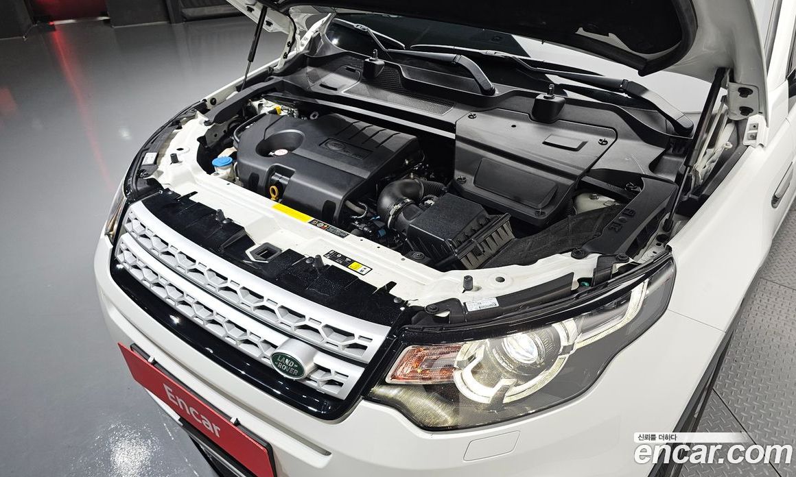 Land Rover Discovery Sport 1st Gen фото 6