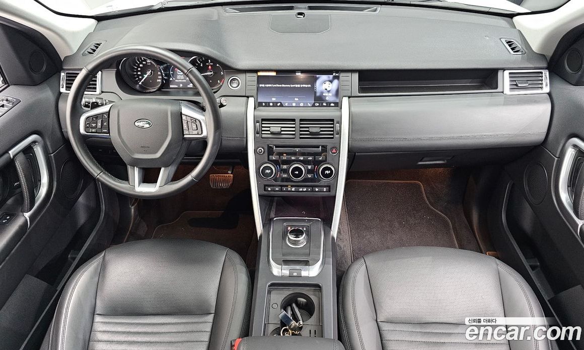 Land Rover Discovery Sport 1st Gen фото 7