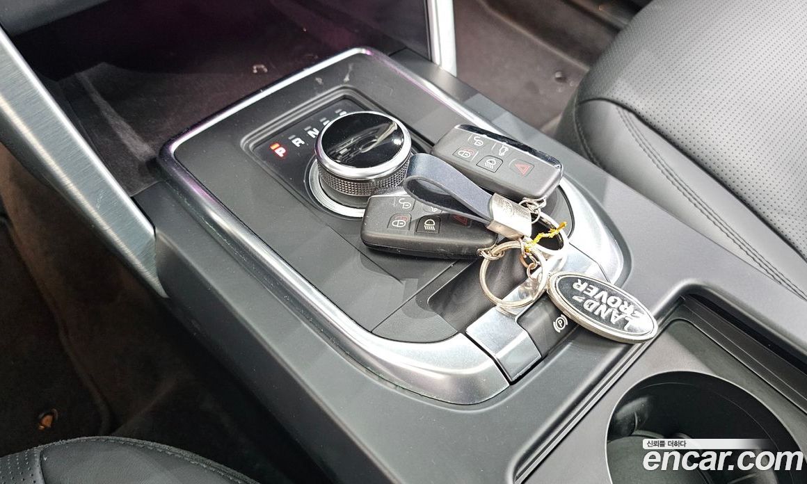 Land Rover Discovery Sport 1st Gen фото 9