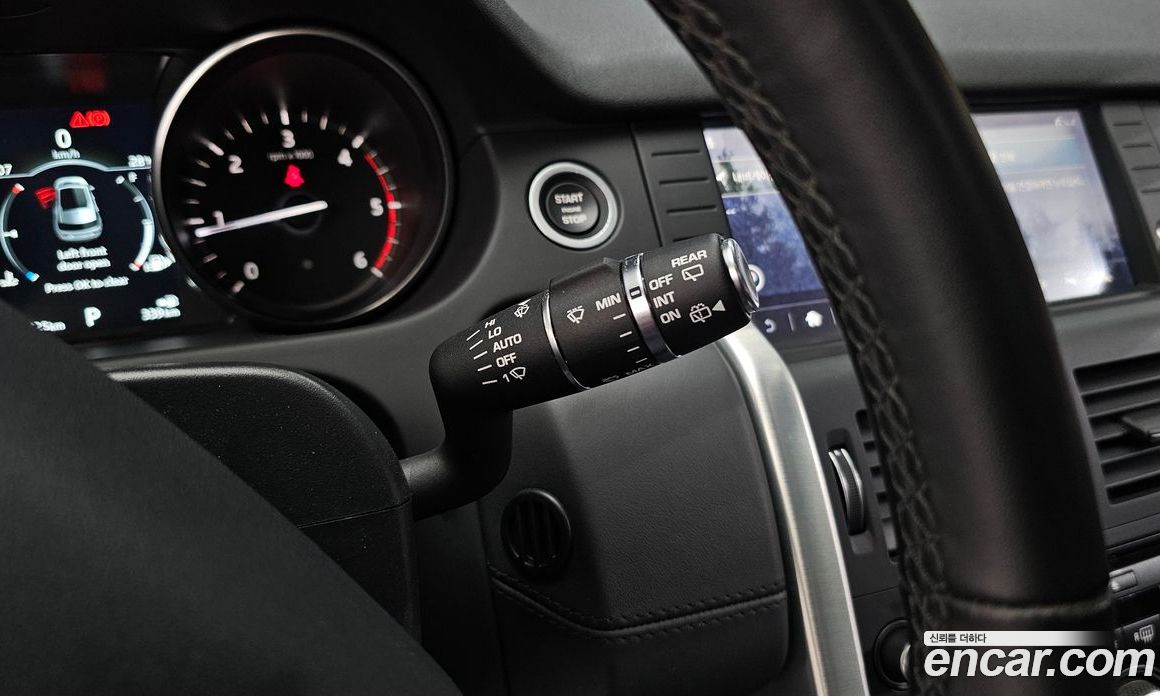 Land Rover Discovery Sport 1st Gen фото 18