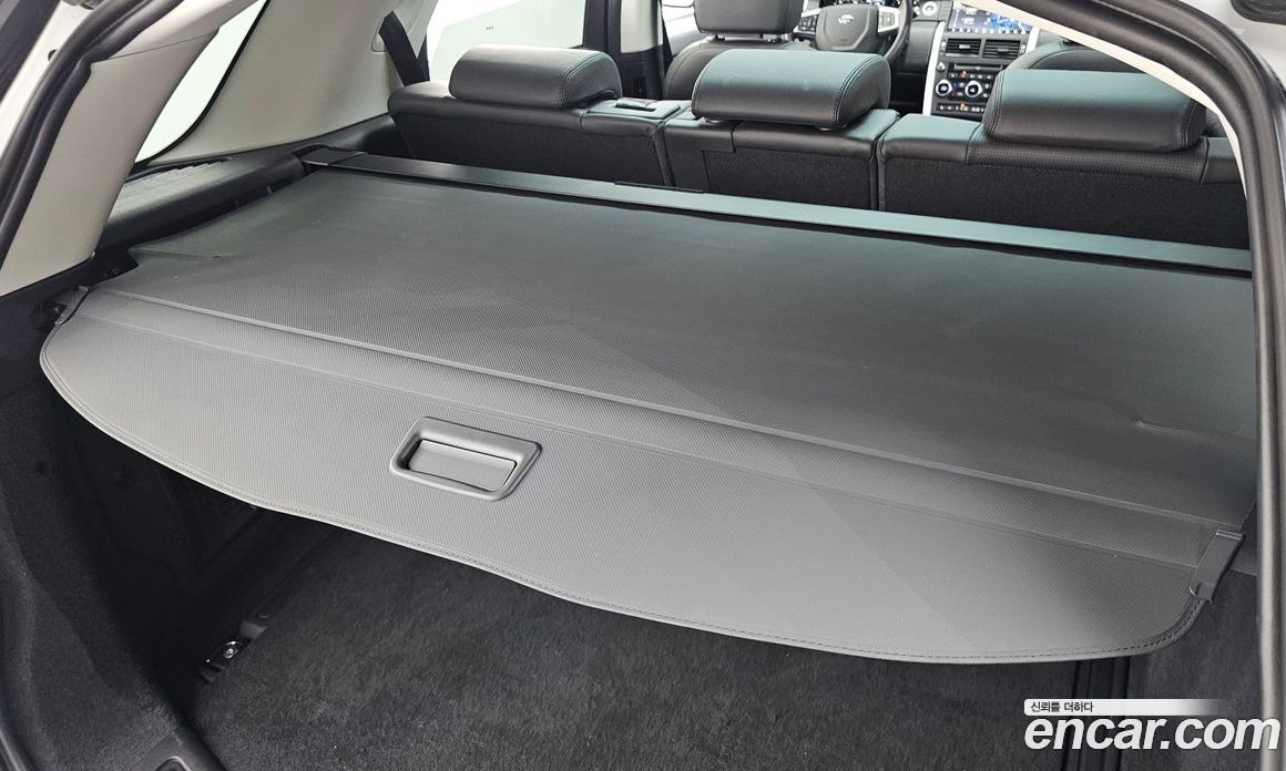 Land Rover Discovery Sport 1st Gen фото 28