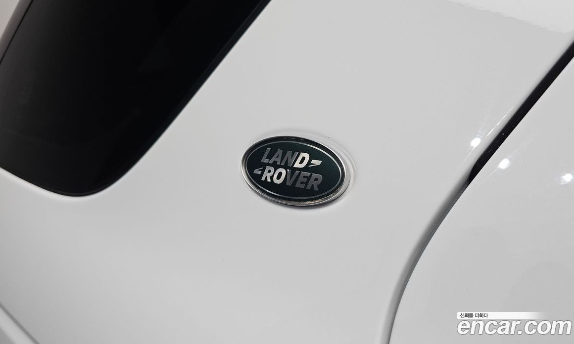 Land Rover Discovery Sport 1st Gen фото 31