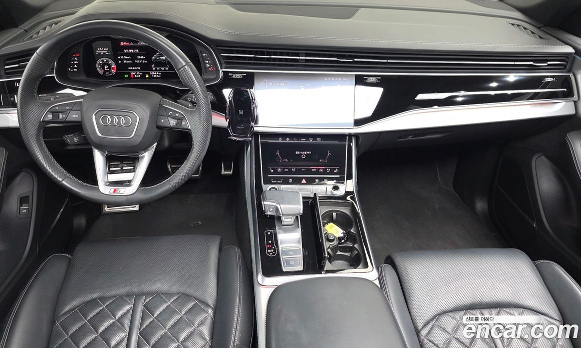 Audi Q8 (4M) фото 6
