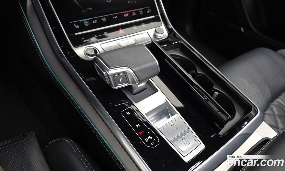 Audi Q8 (4M) фото 8