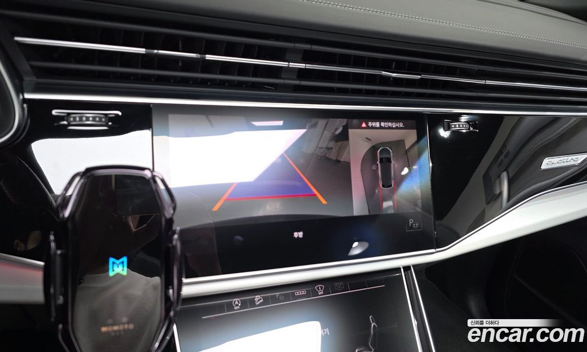 Audi Q8 (4M) фото 13