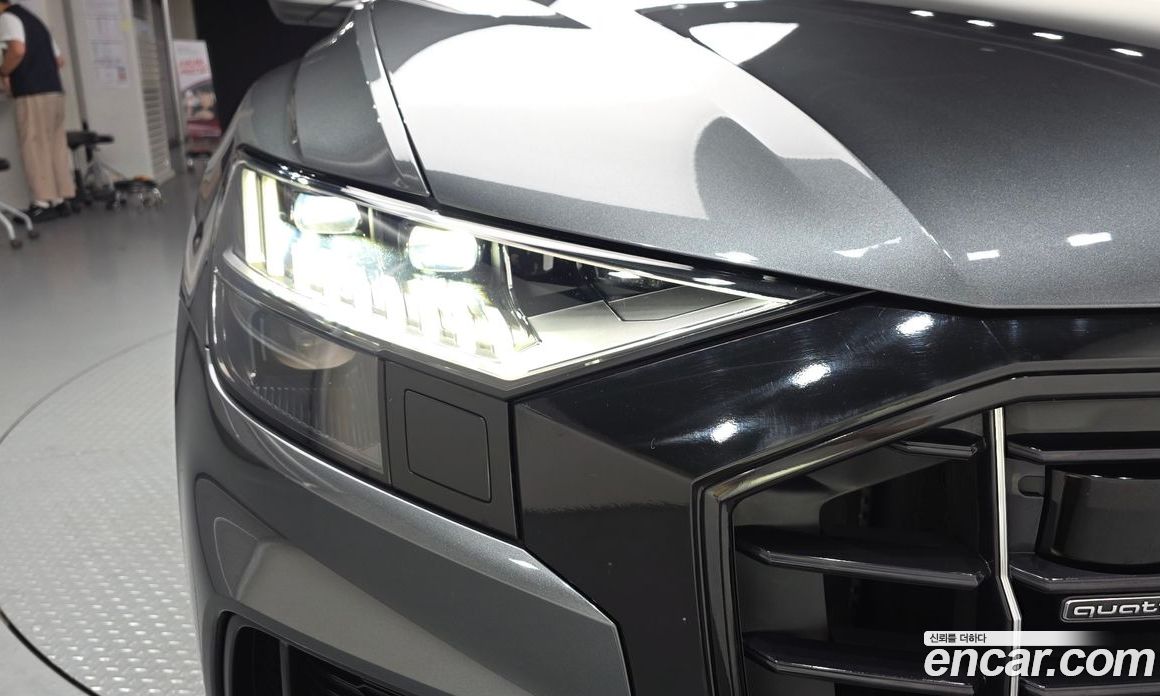 Audi Q8 (4M) фото 22