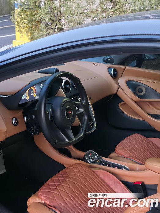 McLaren 570S фото 7