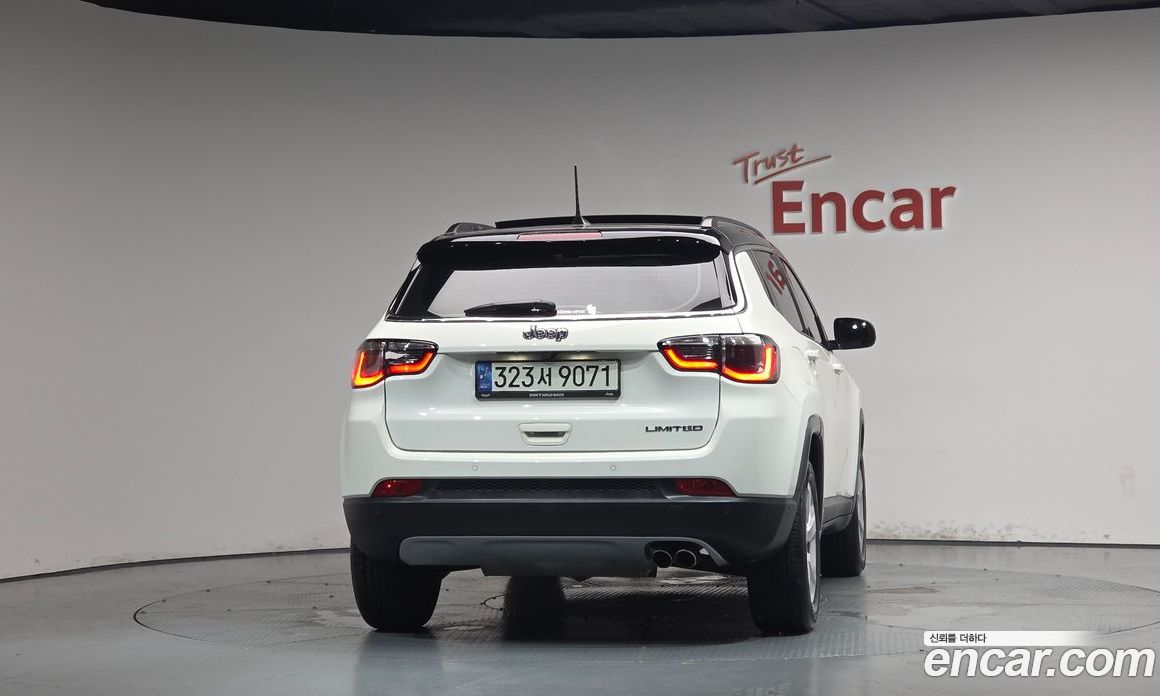 Jeep Compass 2nd Gen фото 3