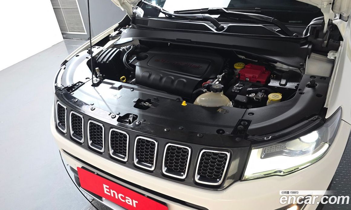 Jeep Compass 2nd Gen фото 5