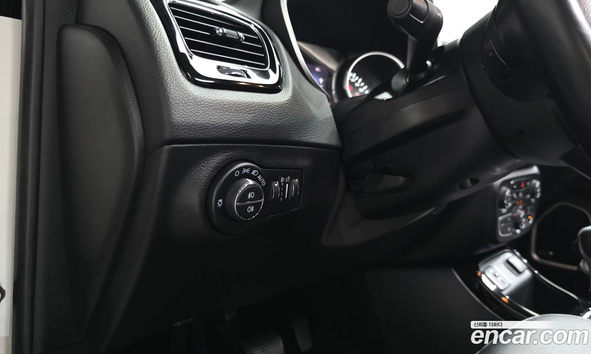 Jeep Compass 2nd Gen фото 32