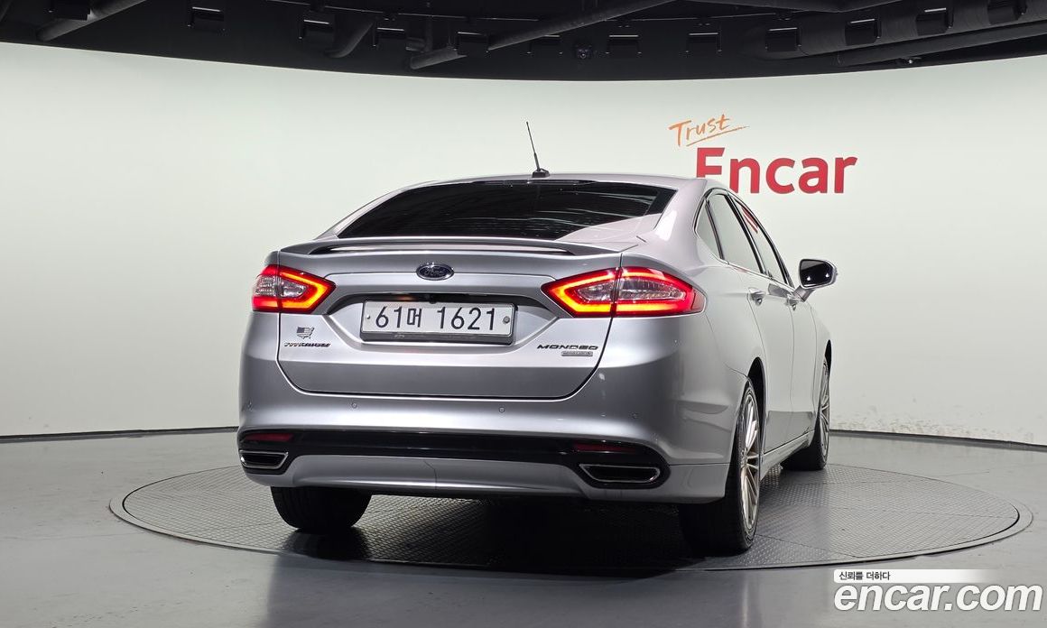 Ford Fusion фото 4