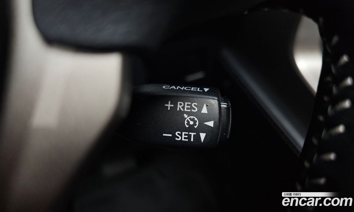 Lexus NX300h фото 18