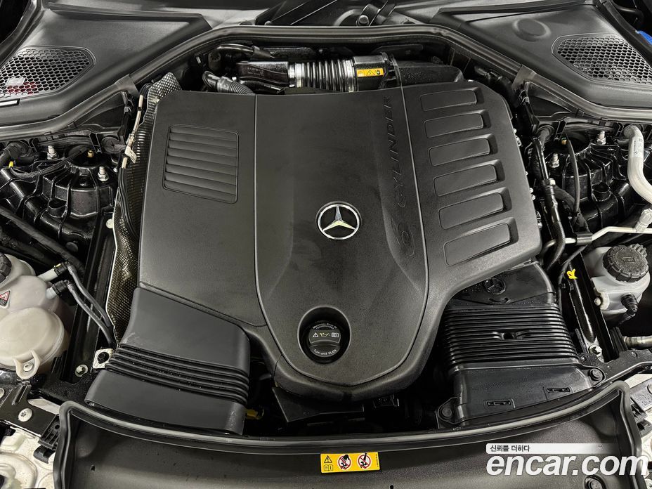 Mercedes-Benz E-Class W214 фото 6