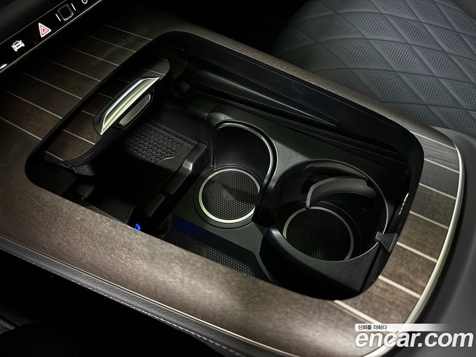 Mercedes-Benz E-Class W214 фото 15