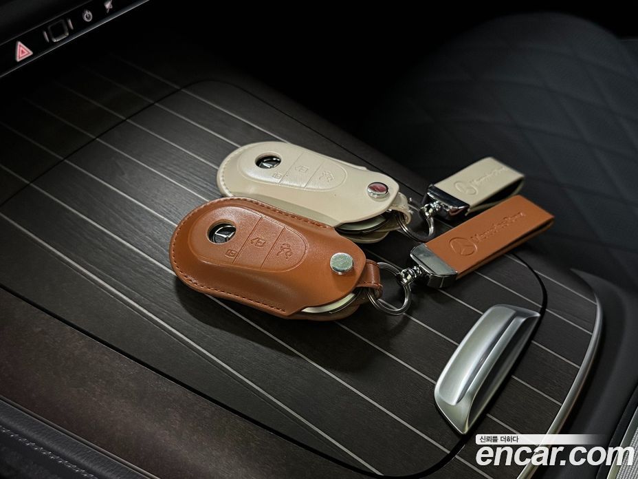 Mercedes-Benz E-Class W214 фото 16