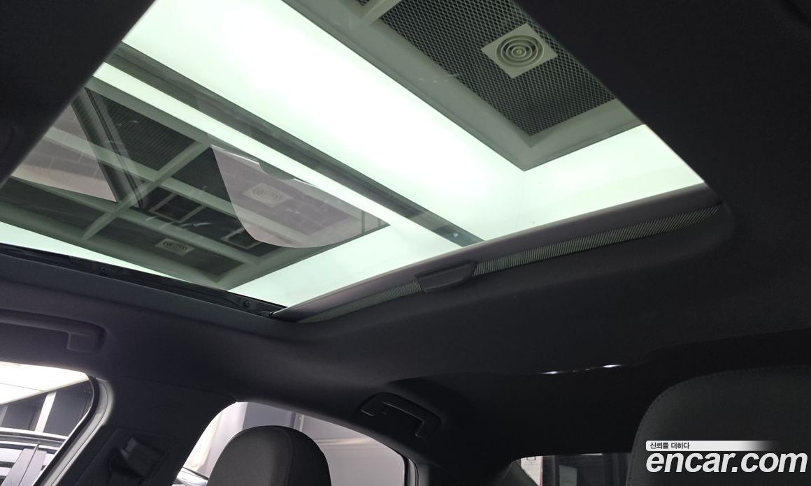 Audi A3 (8Y) фото 17
