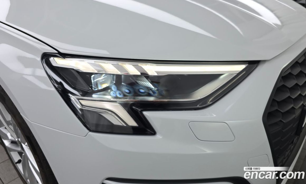 Audi A3 (8Y) фото 22