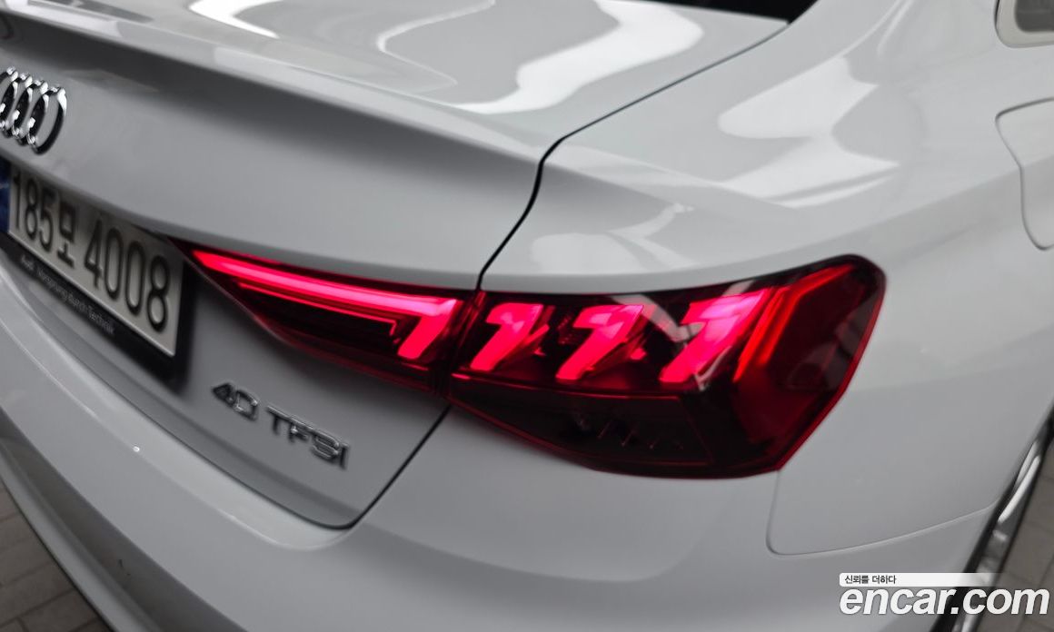 Audi A3 (8Y) фото 23