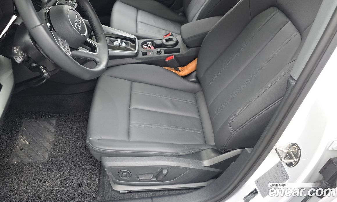 Audi A3 (8Y) фото 31