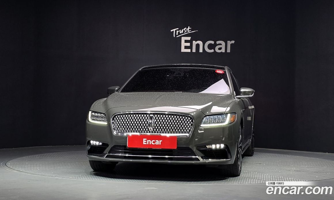 Lincoln Continental 10th Gen фото 3