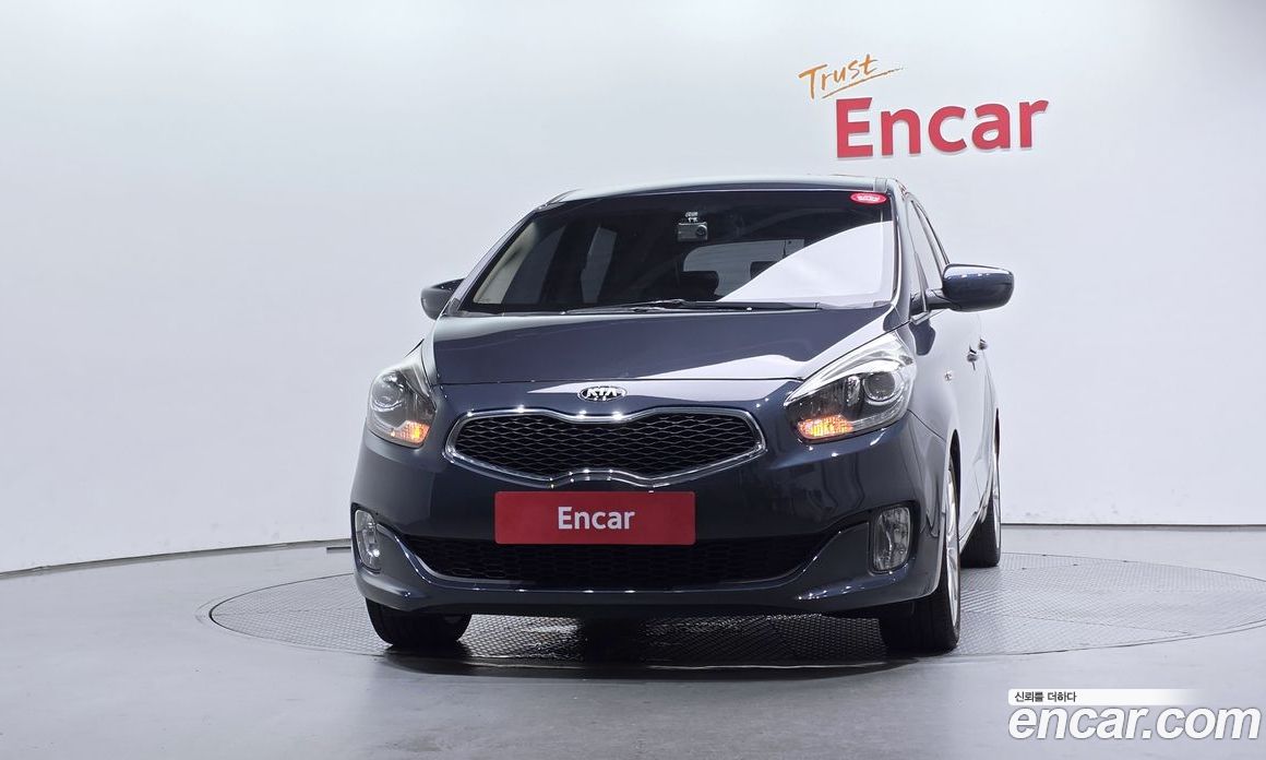 Kia Carens 3rd Gen фото 3