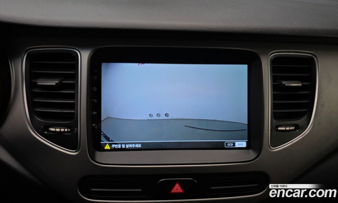 Kia Carens 3rd Gen фото 14