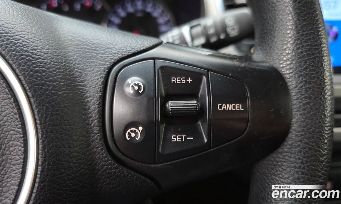 Kia Carens 3rd Gen фото 19