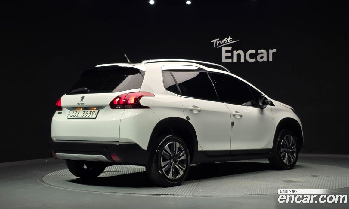 Peugeot 2008 1st Gen фото 2