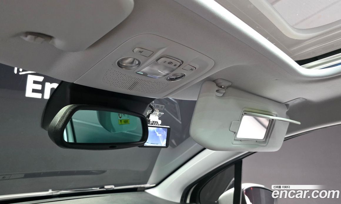 Peugeot 2008 1st Gen фото 17