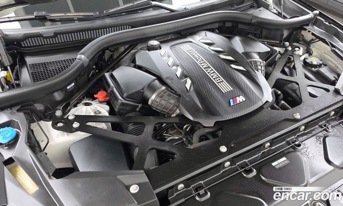 BMW X5M (G05) фото 6
