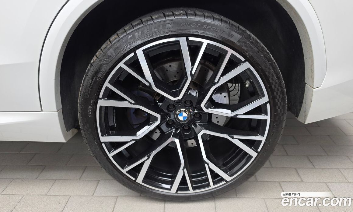BMW X5M (G05) фото 21