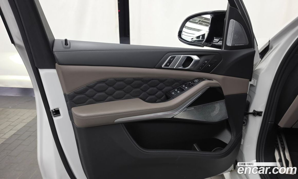 BMW X5M (G05) фото 24