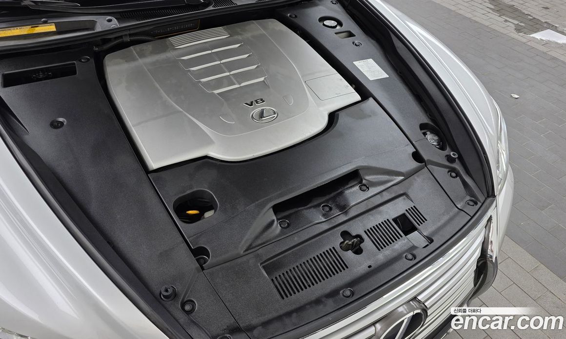Lexus LS460L фото 6